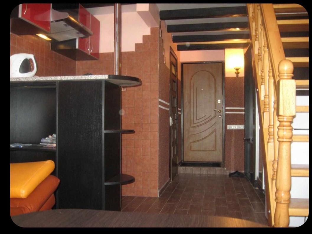 Площа Старий Ринок З Балконом Apartment Lviv Bagian luar foto